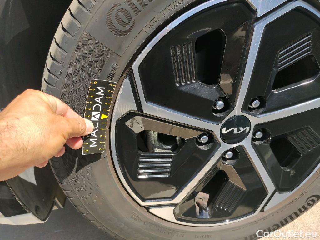  KIA  Niro  Plug-in Hybrid Drive 1.6 AT6 E6d #4