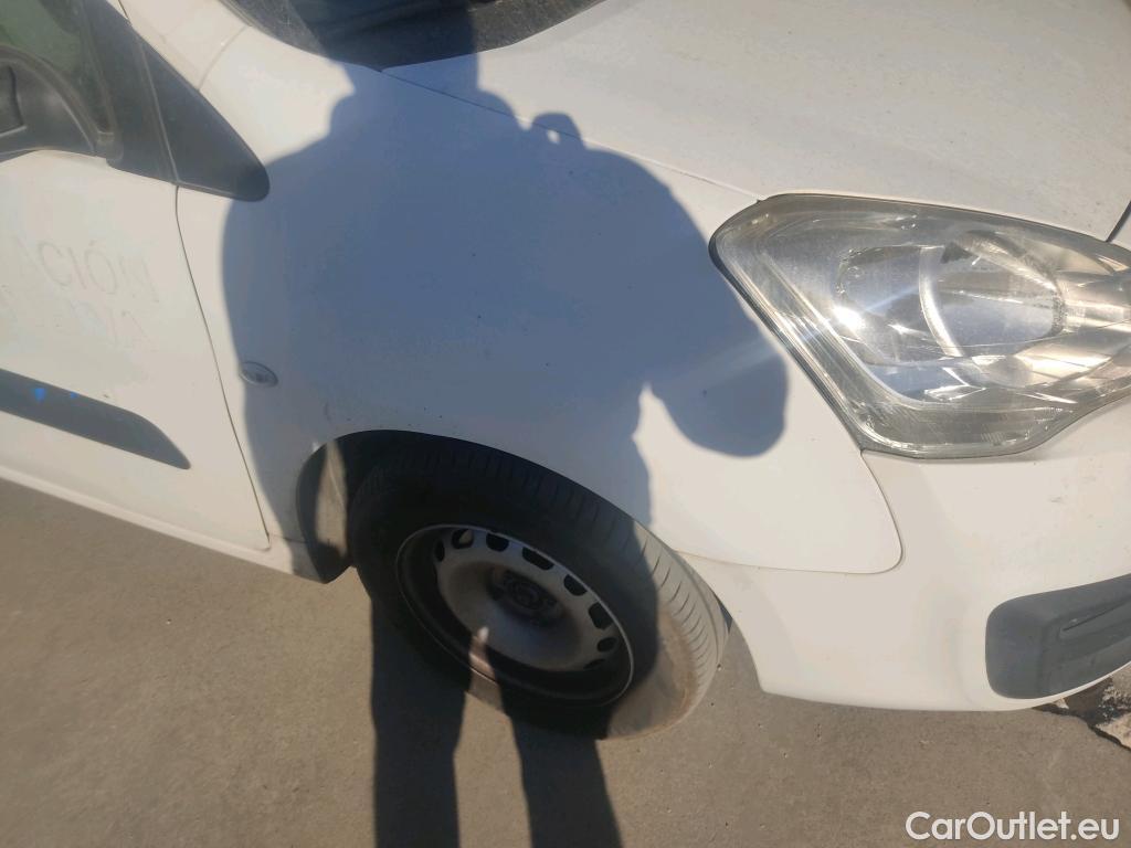  Citroen  Berlingo  Combi Live Edition 1.6 BlueHDi 75CV MT5 E6 #3