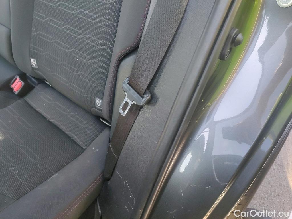  Toyota  RAV4 TOYOTA  / 2018 / 5P / todoterreno 2.5l PLUG-IN 300PH (e-CVT) Advance #9