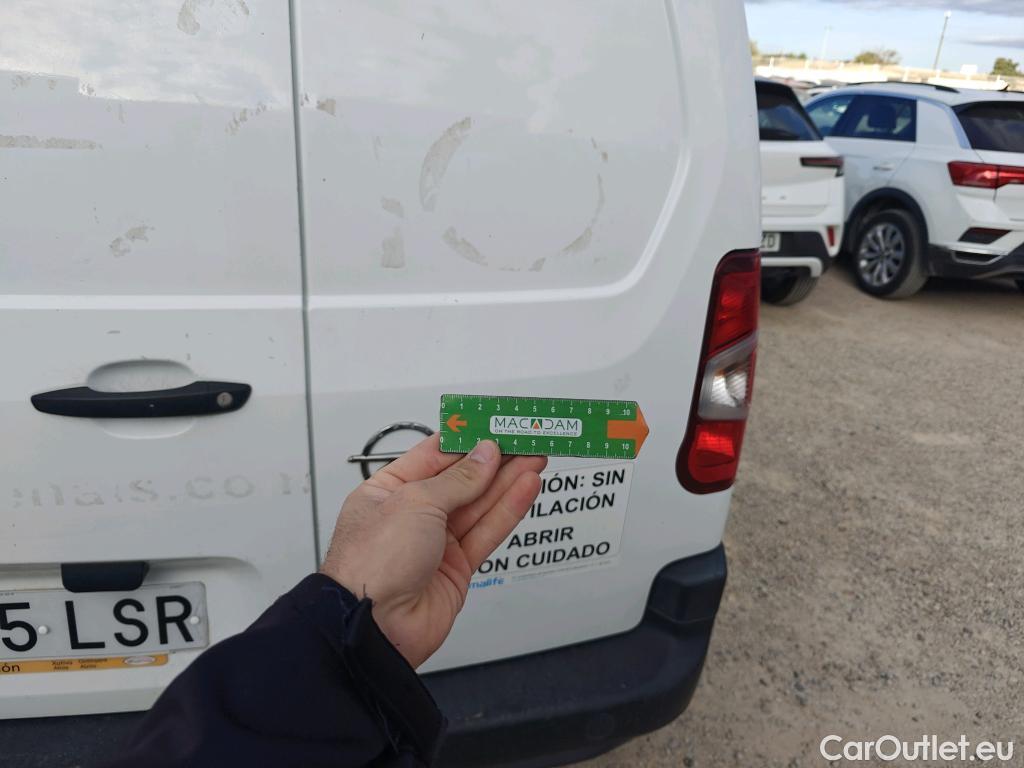  Opel  Combo  E Cargo Express carga incrementada 1.5 100CV MT5 #21