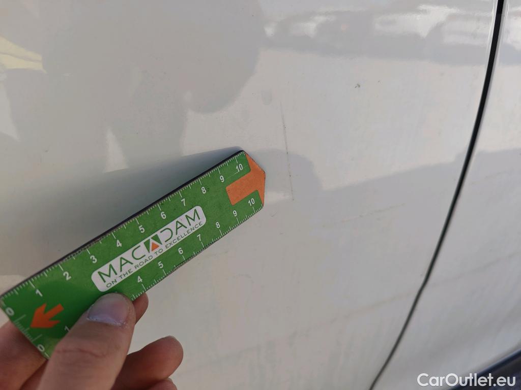  Citroen  C3  Live Pack 1.5 BlueHDi 100CV MT6 E6d #26
