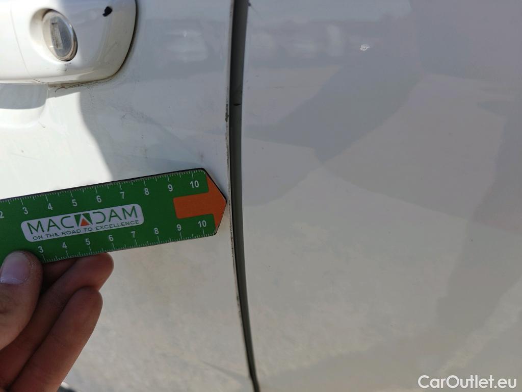  Citroen  C3  Live Pack 1.5 BlueHDi 100CV MT6 E6d #10