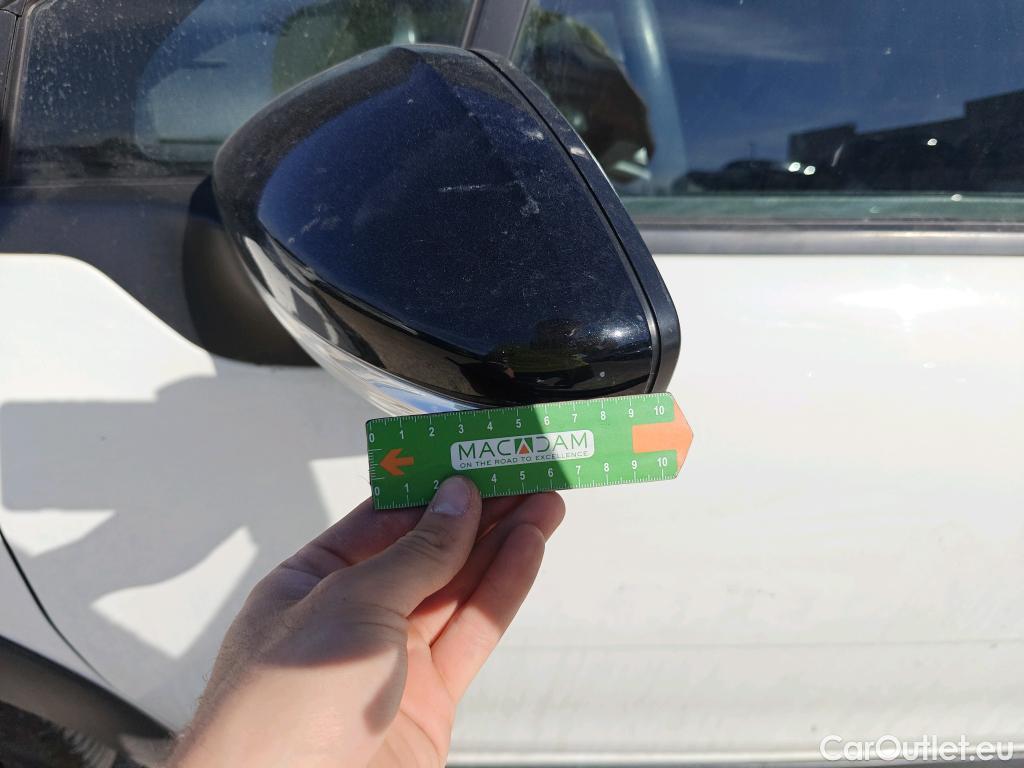  Citroen  C3  Live Pack 1.5 BlueHDi 100CV MT6 E6d #42