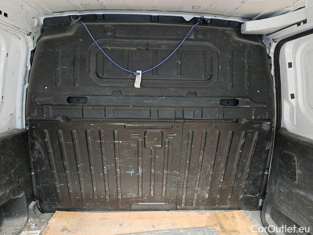  Opel  Combo  E Cargo Express carga incrementada 1.5 100CV MT5 #35
