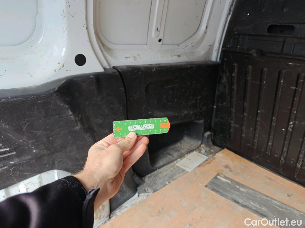  Opel  Combo  E Cargo Express carga incrementada 1.5 100CV MT5 #4