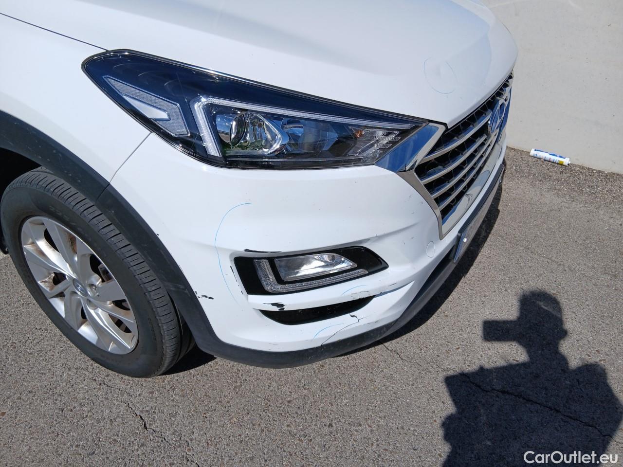  Hyundai  Tucson HYUNDAI  / 2018 / 5P / todoterreno 1.6 CRDI 85kW (116CV) 48V SLE 4X2(SP)(SL) #6