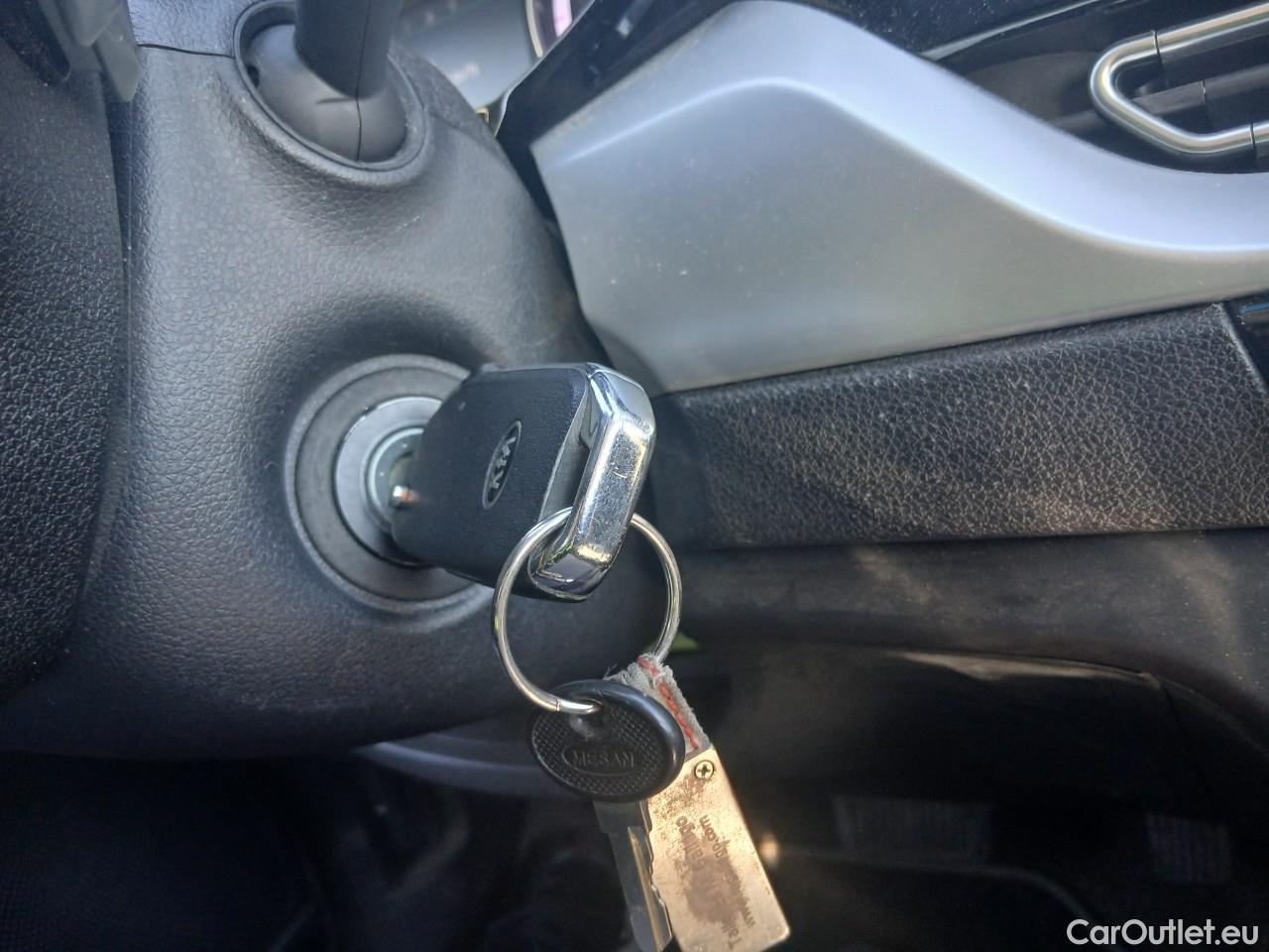  KIA  Niro  Drive Plug-In Hybrid 1.6 AT6 E6d #1