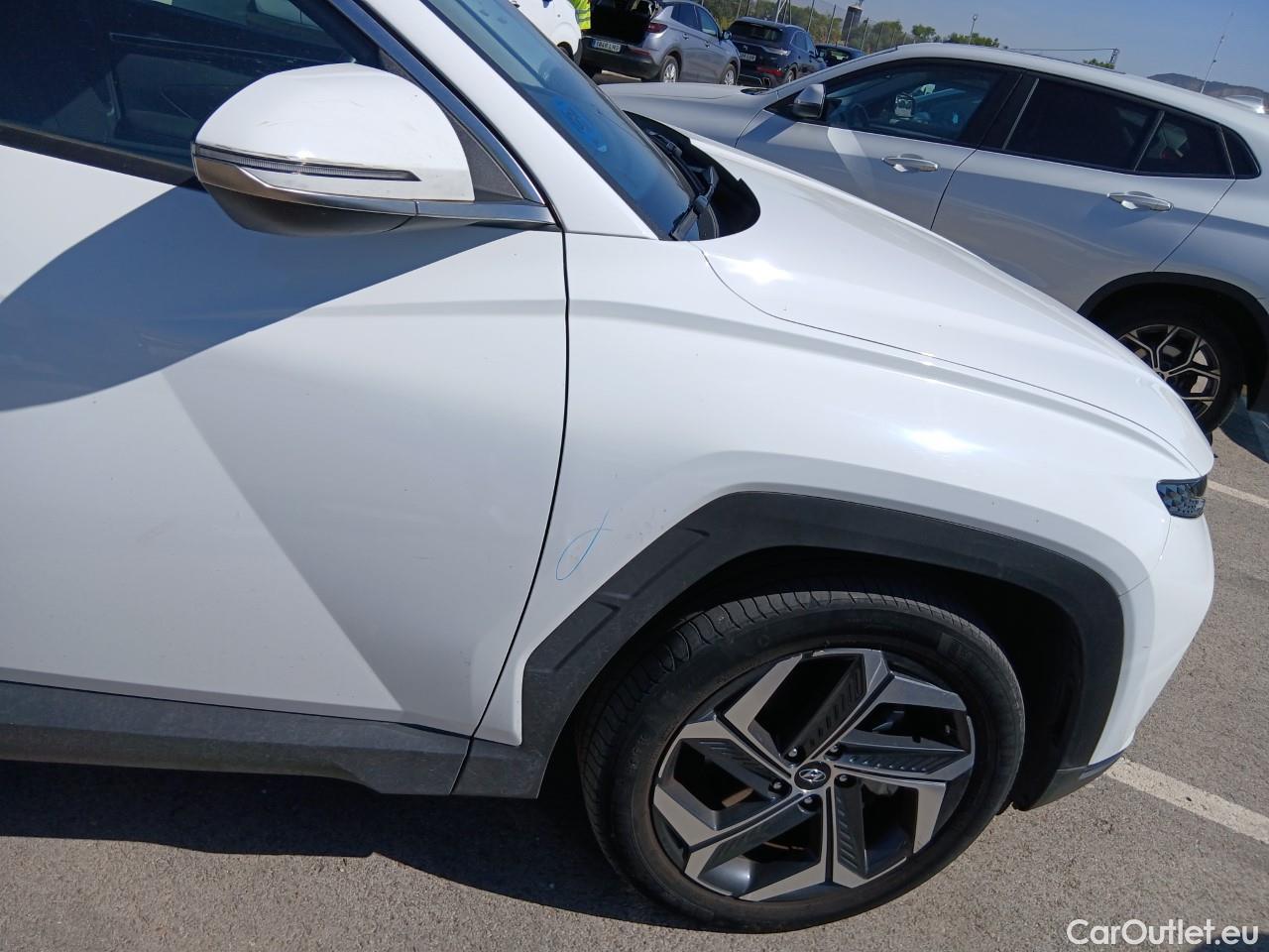  Hyundai  Tucson HYUNDAI  / 2020 / 5P / todoterreno 1.6 TGDI PHEV 195kW Maxx Auto 4X4 #25