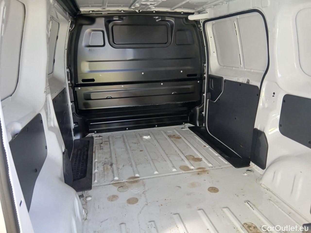  Opel  Vivaro OPEL  / 2019 / 4P / furgón 1.5 Diésel 74kW (100CV) M Std Express #24