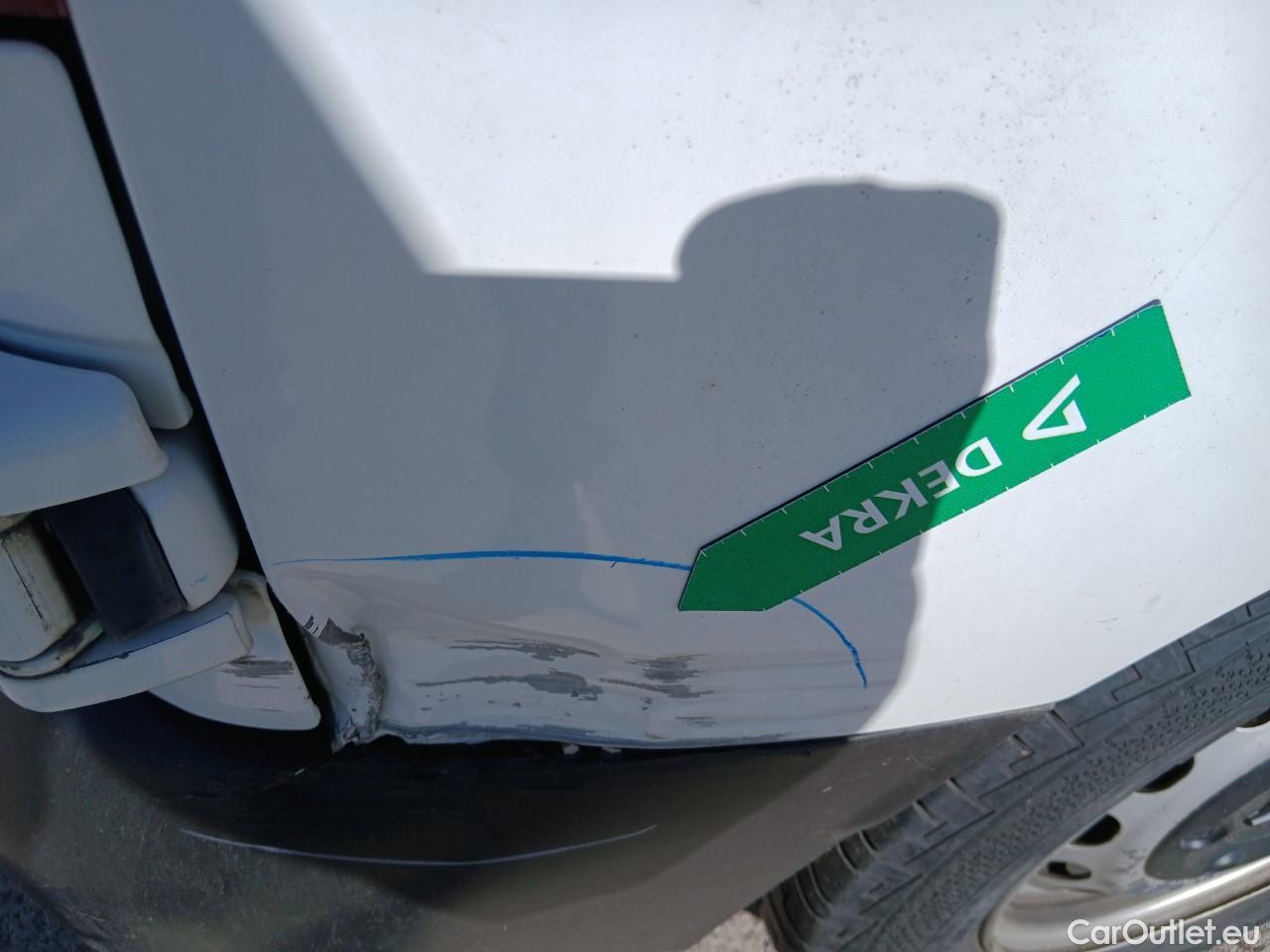  Opel  Vivaro OPEL  / 2019 / 4P / furgón 1.5 Diésel 74kW (100CV) M Std Express #26