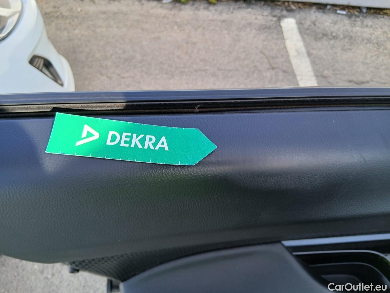  Toyota  C-HR TOYOTA  / 2019 / 5P / todoterreno 1.8 125H Advance #14