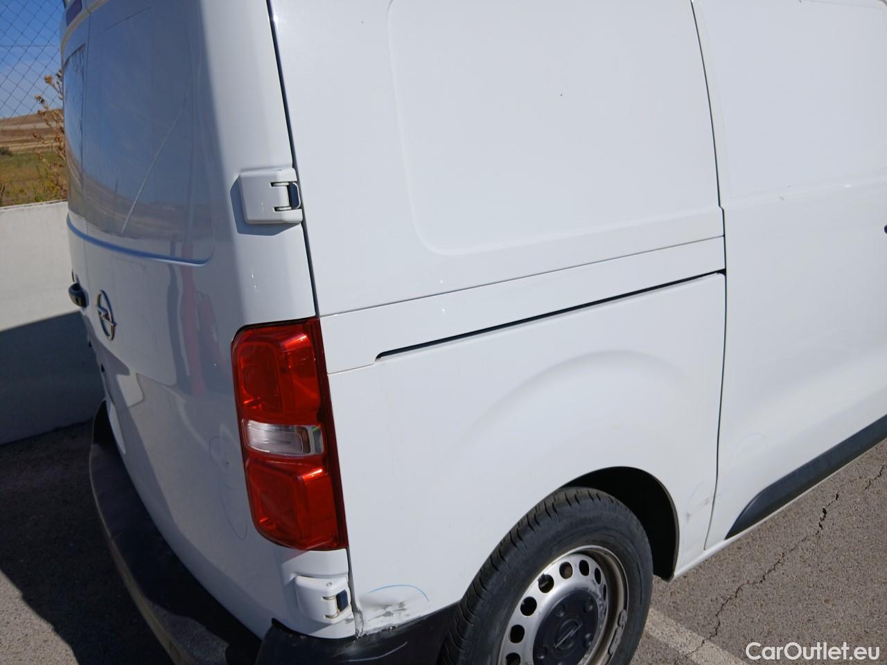  Opel  Vivaro OPEL  / 2019 / 4P / furgón 1.5 Diésel 74kW (100CV) M Std Express #25