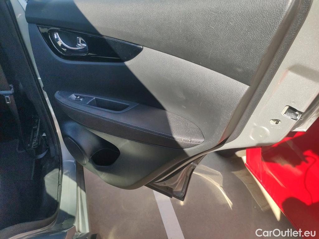 Nissan  Qashqai NISSAN  / 2017 / 5P / todoterreno dCi 85 kW (115 CV) E6D ACENTA #26