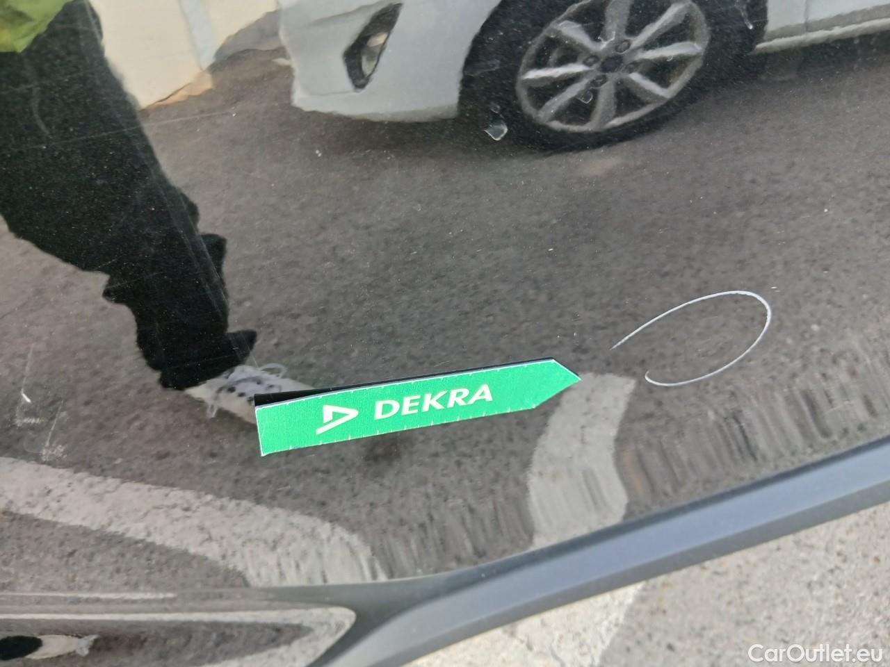  Toyota  C-HR TOYOTA  / 2019 / 5P / todoterreno 1.8 125H Advance #12
