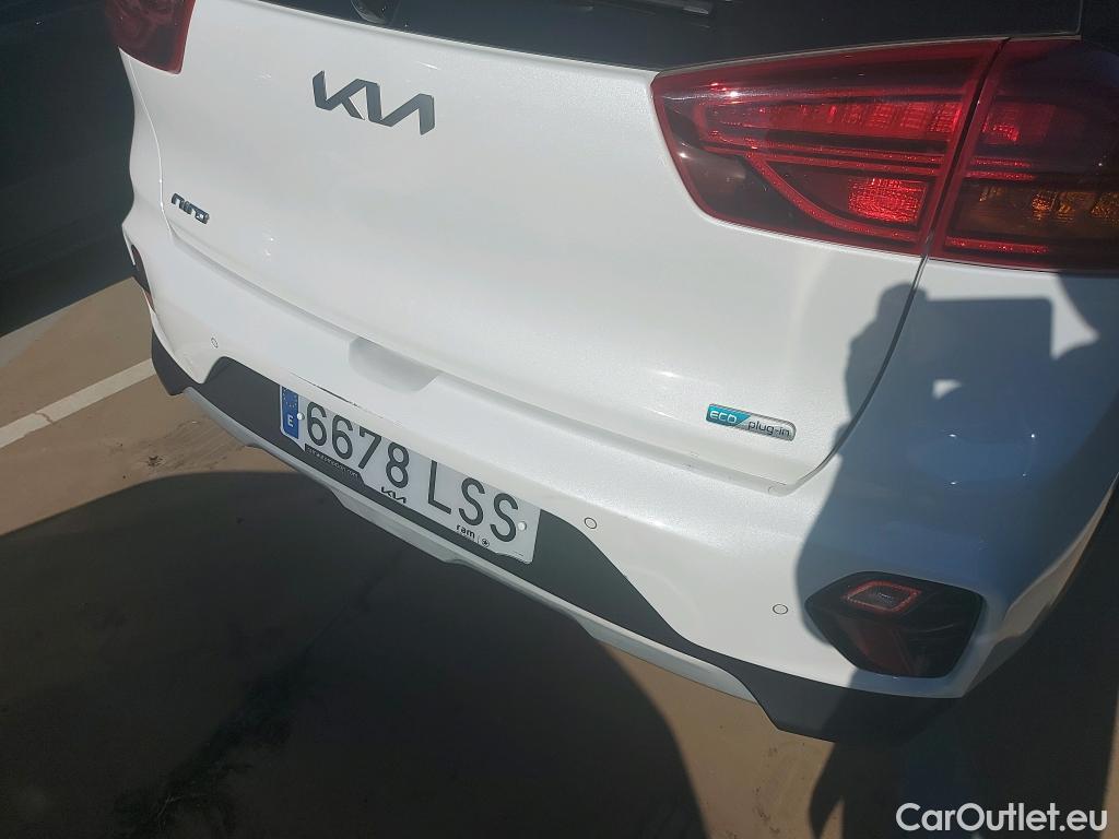  KIA  Niro KIA  / 2019 / 5P / crossover 1.6 GDi PHEV 104kW (141CV) Drive #17