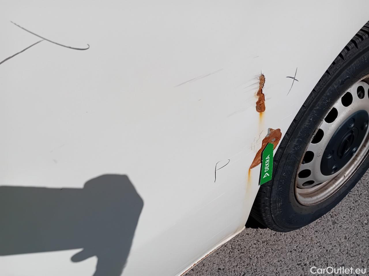  Opel  Vivaro OPEL  / 2019 / 4P / furgón 1.5 Diésel 88kW (120CV) M Std Express #16
