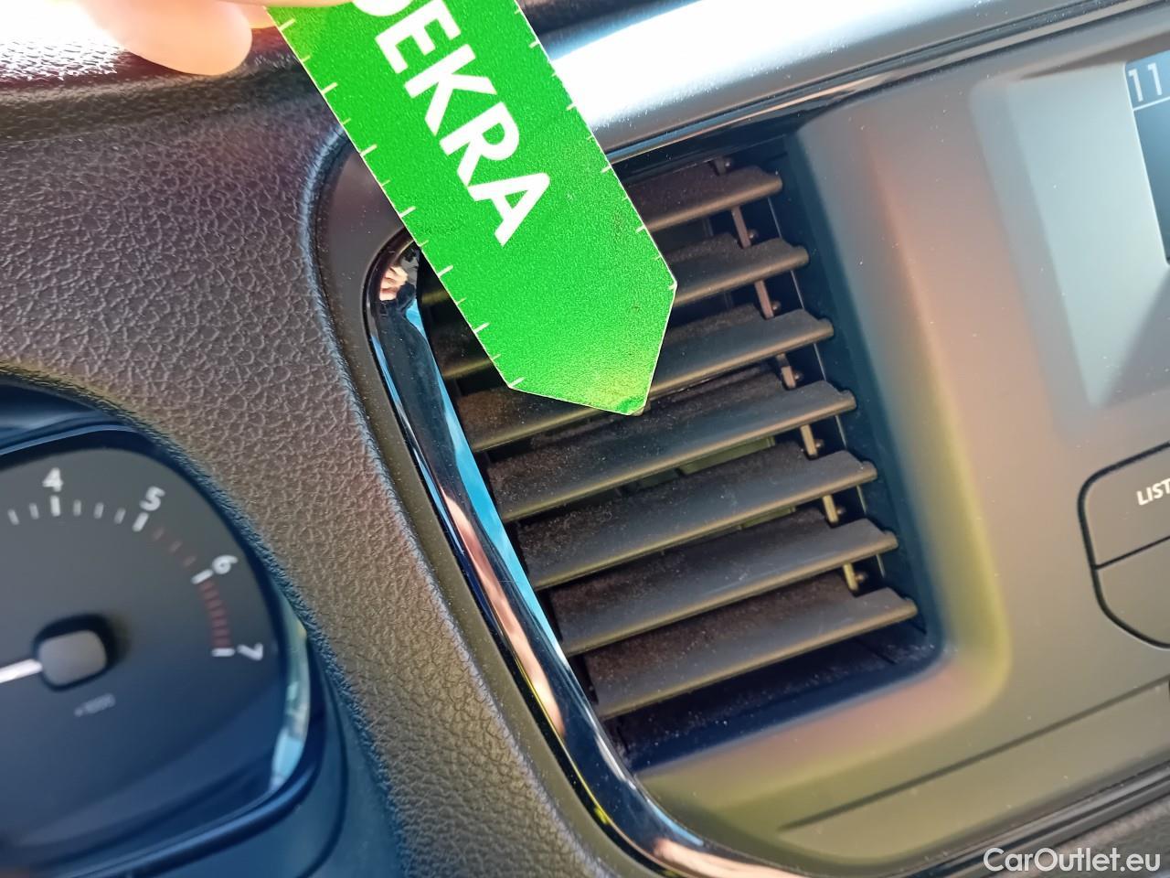  Opel  Vivaro OPEL  / 2019 / 4P / furgón 1.5 Diésel 88kW (120CV) M Std Express #4