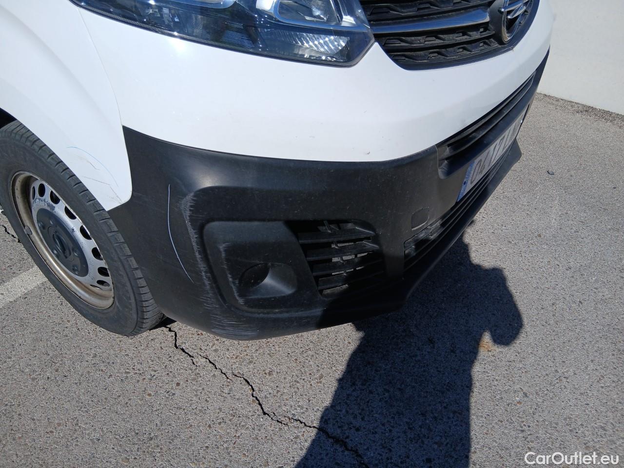  Opel  Vivaro OPEL  / 2019 / 4P / furgón 1.5 Diésel 74kW (100CV) M Std Express #3