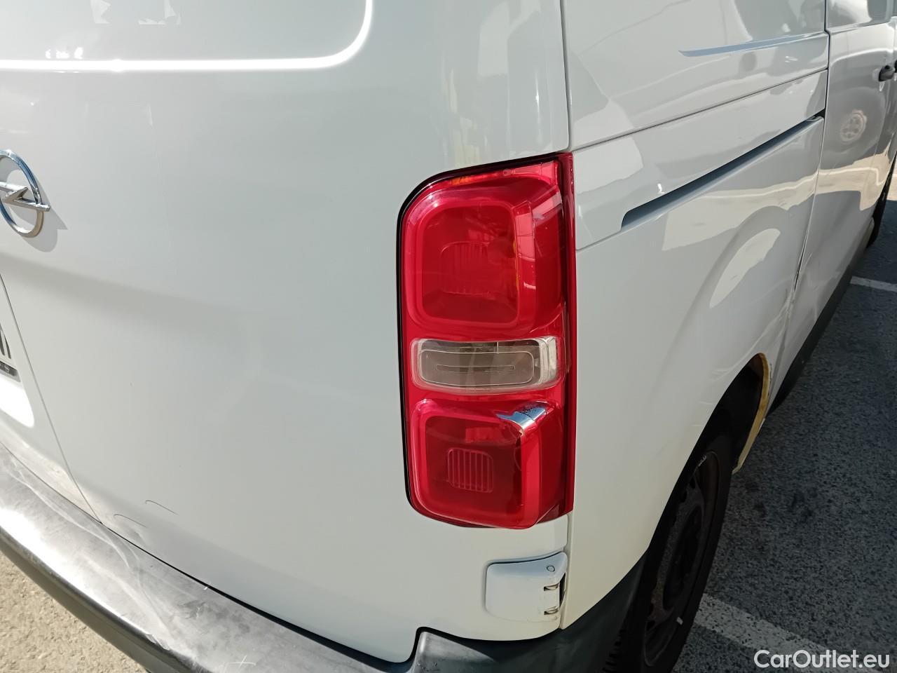  Opel  Vivaro OPEL  / 2019 / 4P / furgón 1.5 Diésel 88kW (120CV) M Std Express #26
