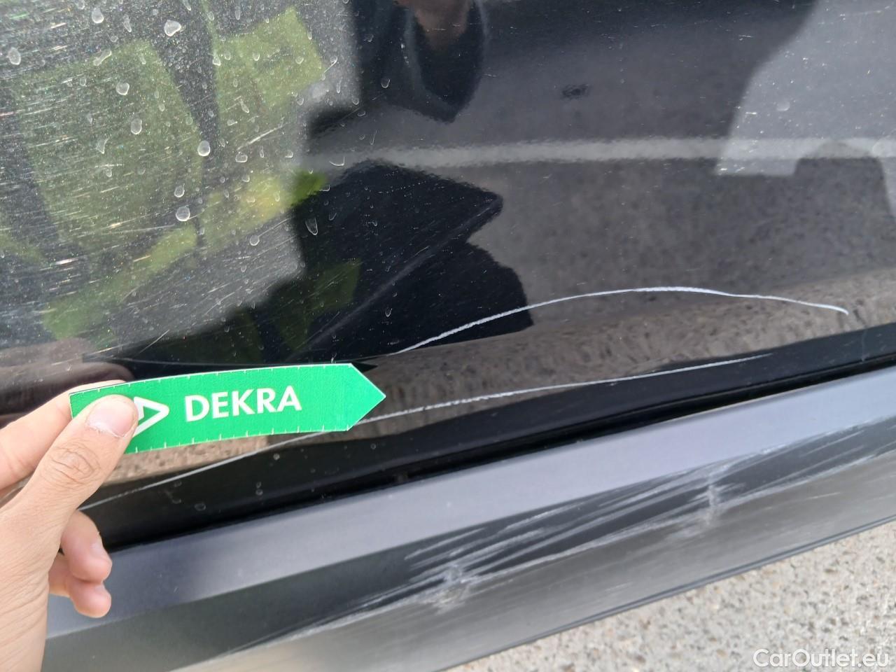  Toyota  C-HR TOYOTA  / 2019 / 5P / todoterreno 1.8 125H Advance #38