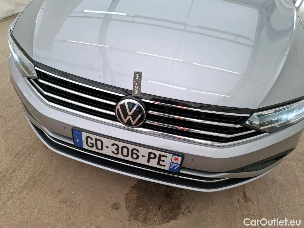  Volkswagen  Passat VOLKSWAGEN  SW / 2019 / 5P / Break 2.0 TDI 150 SCR DSG7 SW BUSINESS #13