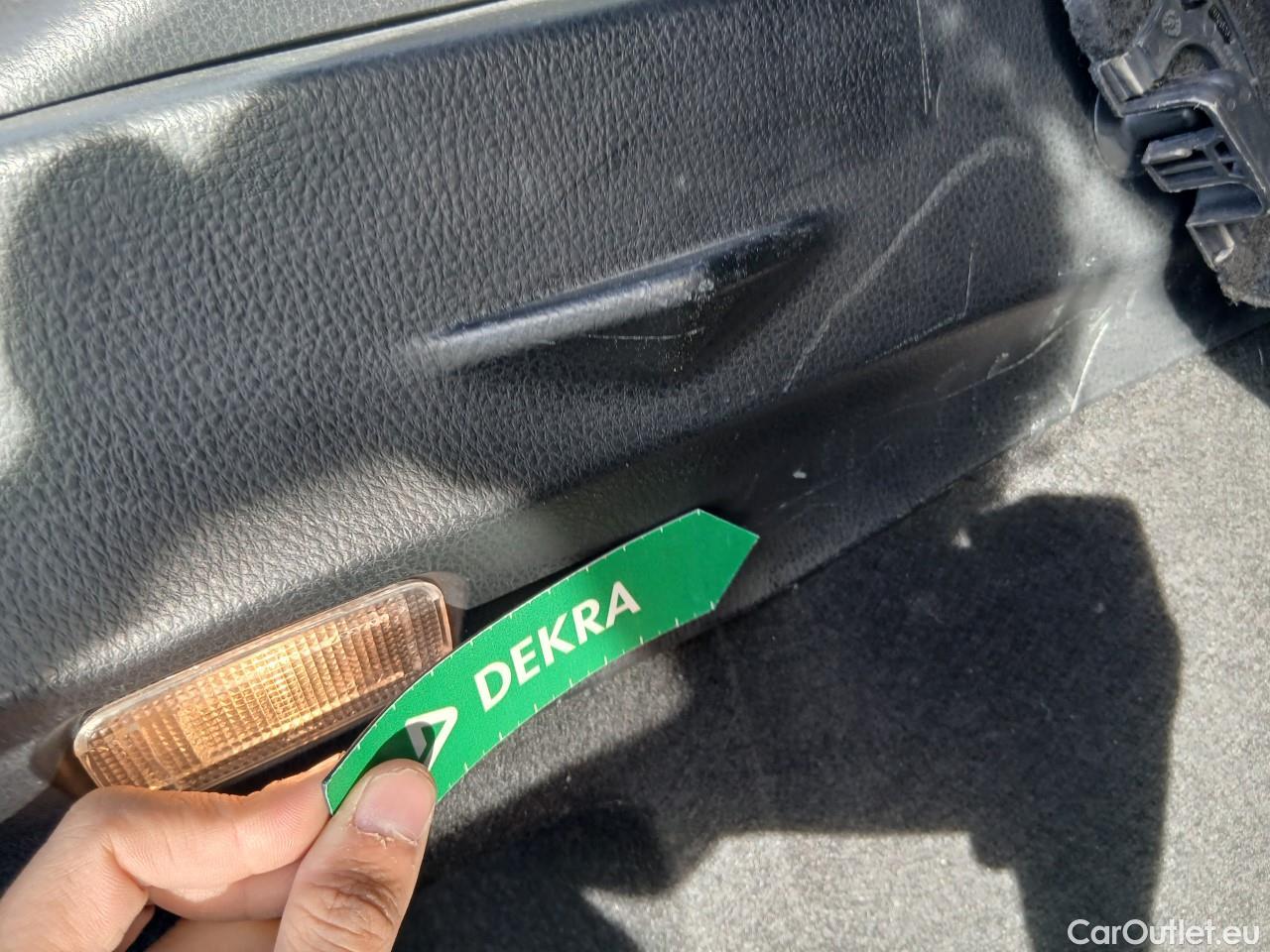  Toyota  C-HR TOYOTA  / 2019 / 5P / todoterreno 1.8 125H Advance #27