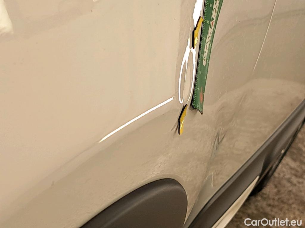  Citroen  C3  Sté Feel 1.5 BlueHDI 100 #5