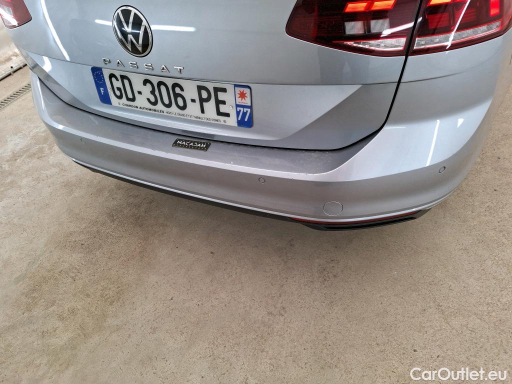  Volkswagen  Passat VOLKSWAGEN  SW / 2019 / 5P / Break 2.0 TDI 150 SCR DSG7 SW BUSINESS #3