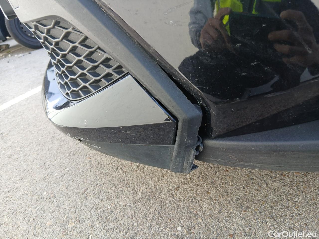  Toyota  C-HR TOYOTA  / 2019 / 5P / todoterreno 1.8 125H Advance #49
