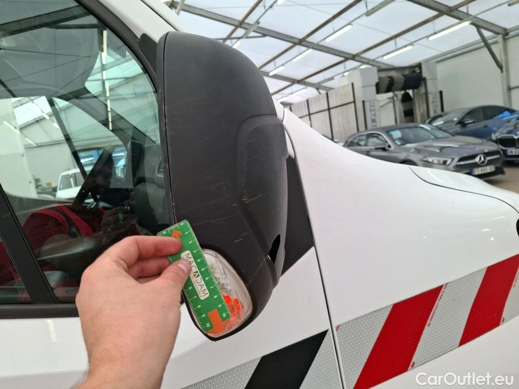  Renault  Master  Fourgon L2H2 3 5 Grand Confort dCi 135CV BVM6 7 Sieges E6dT #24