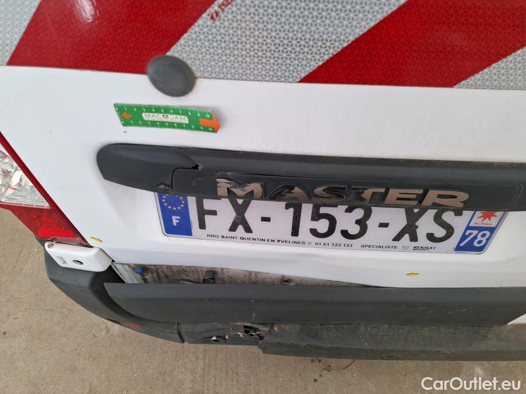  Renault  Master  Fourgon L2H2 3 5 Grand Confort dCi 135CV BVM6 7 Sieges E6dT #17