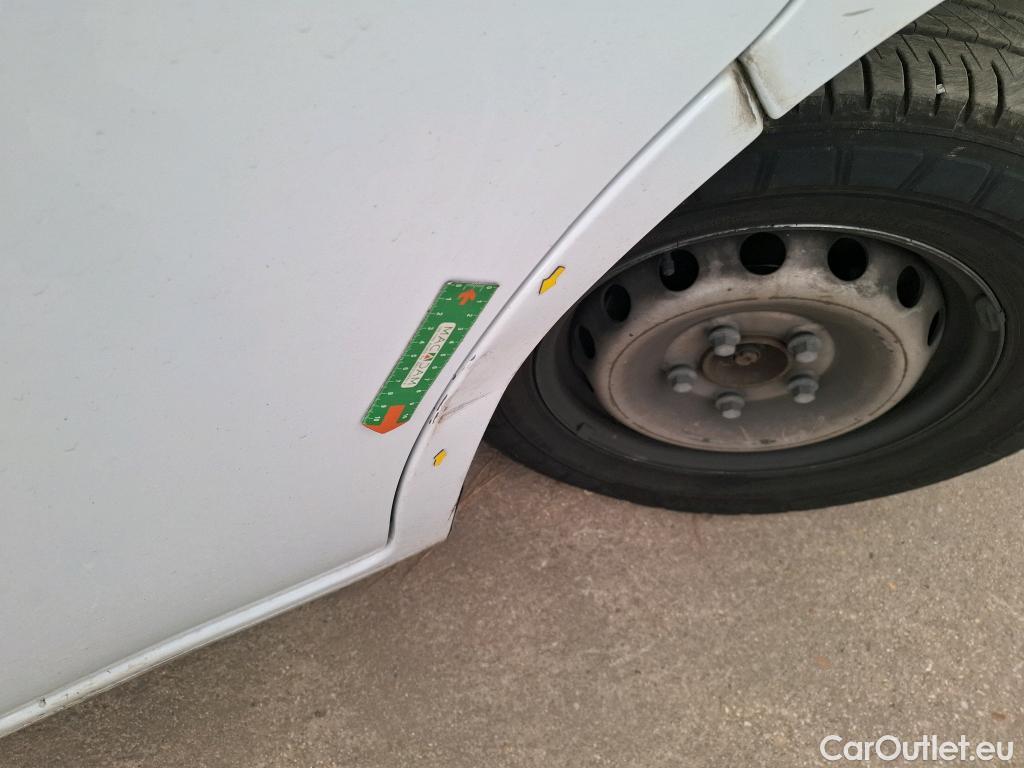  Renault  Master  Fourgon L2H2 3 5 Grand Confort dCi 135CV BVM6 7 Sieges E6dT #31