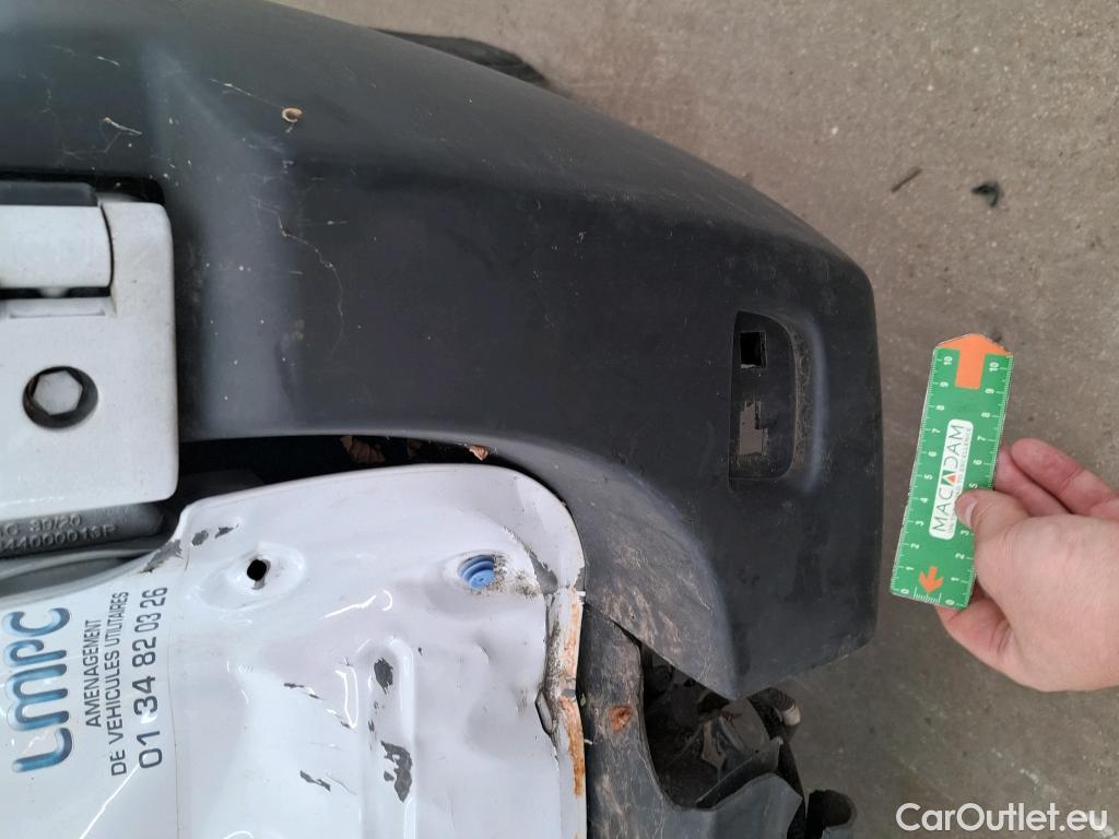  Renault  Master  Fourgon L2H2 3 5 Grand Confort dCi 135CV BVM6 7 Sieges E6dT #50