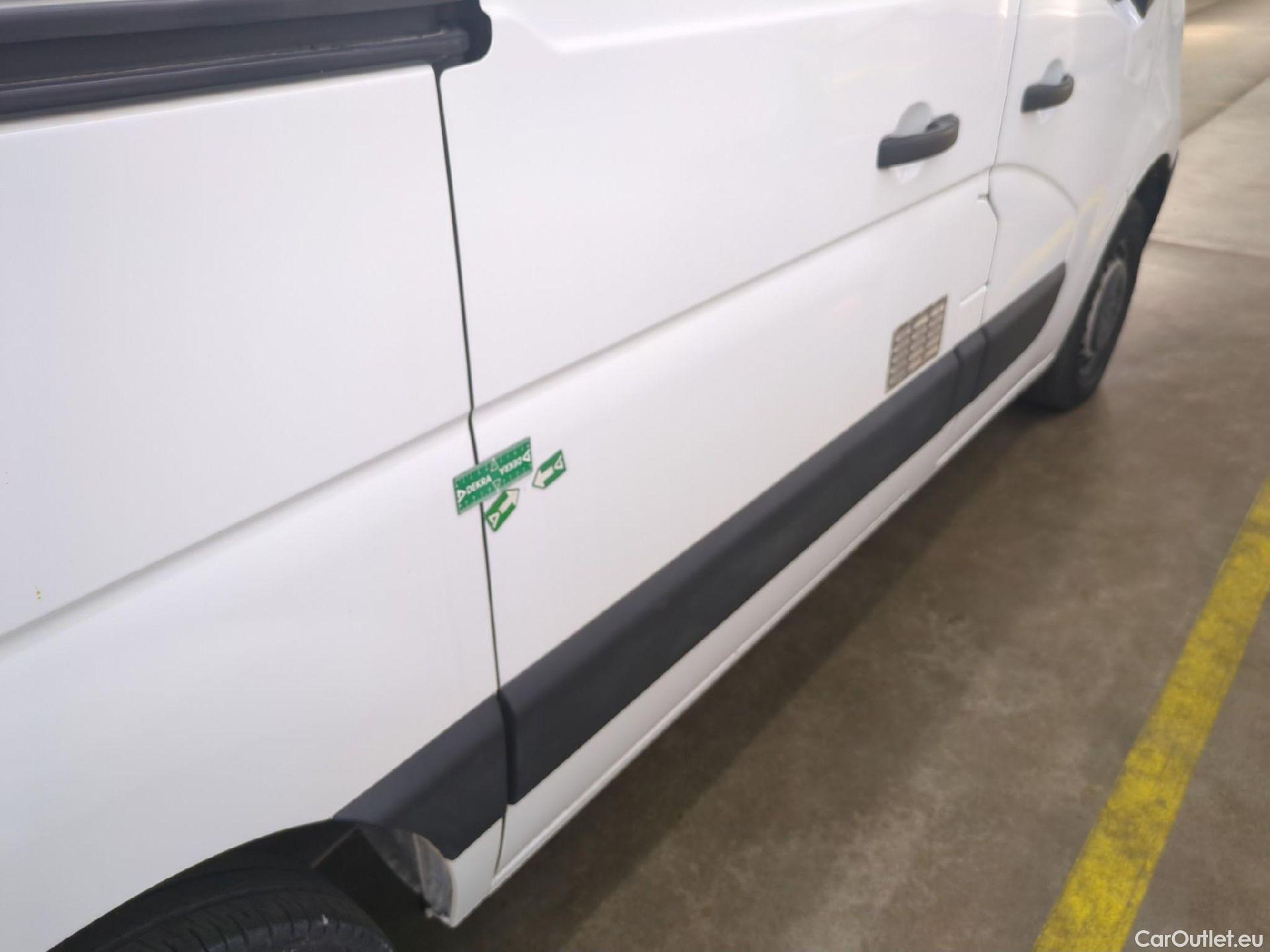  Renault  Master RENAULT  VU 4p Fourgon FG GCf Trac F3500 L1H2 dCi 130 Euro6 #22