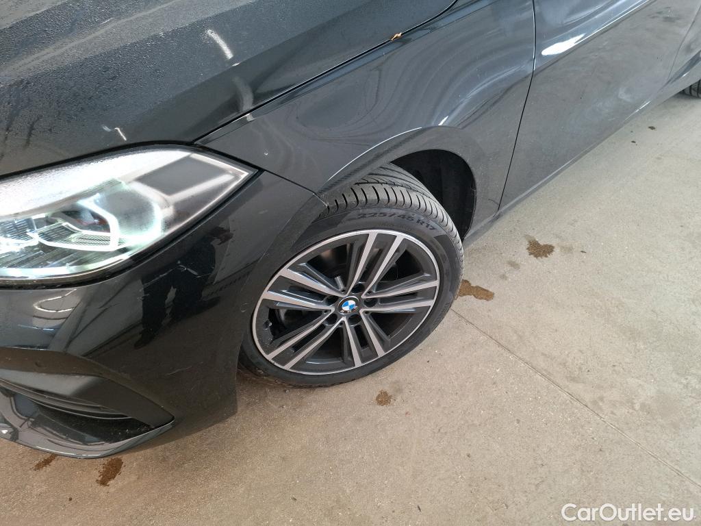  Bmw  Serie 1 Série 1 Berline 118 i Business Design 1.5 135CV BVA7 E6d #13