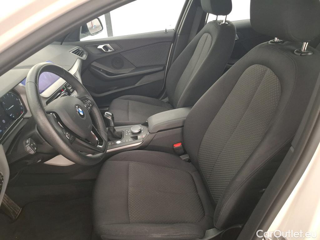  Bmw  Serie 1 Série 1 Berline 118 i Lounge 1.5 140CV BVM6 E6dT #17