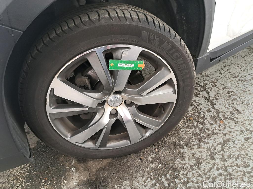  Peugeot  2008  Crossway 1.2 PureTech 130CV BVM6 E6dT / VENTE SANS CG CT A FAIRE POUR FAIRE DUPLI #3