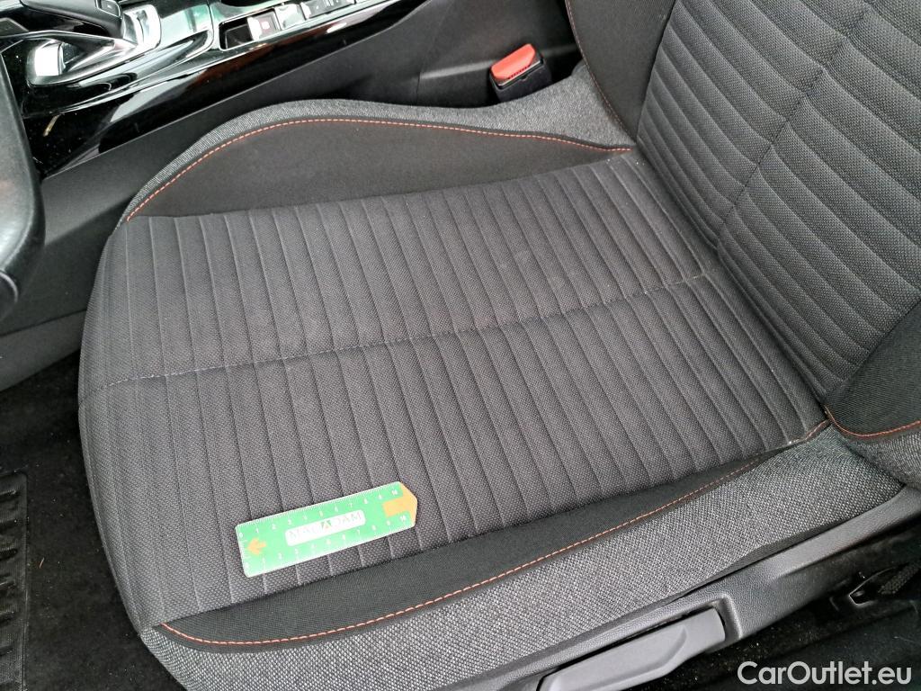  Peugeot  2008 PEUGEOT  / 2019 / 5P / Crossover PureTech 130 S&S EAT8 ACTIVE PACK #16