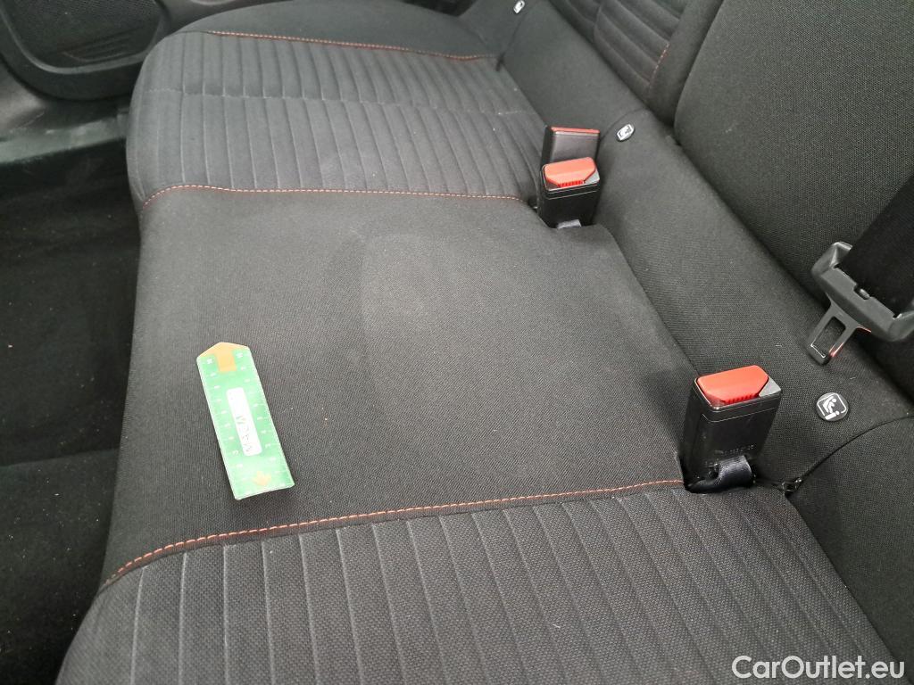 Peugeot  2008 PEUGEOT  / 2019 / 5P / Crossover PureTech 130 S&S EAT8 ACTIVE PACK #17