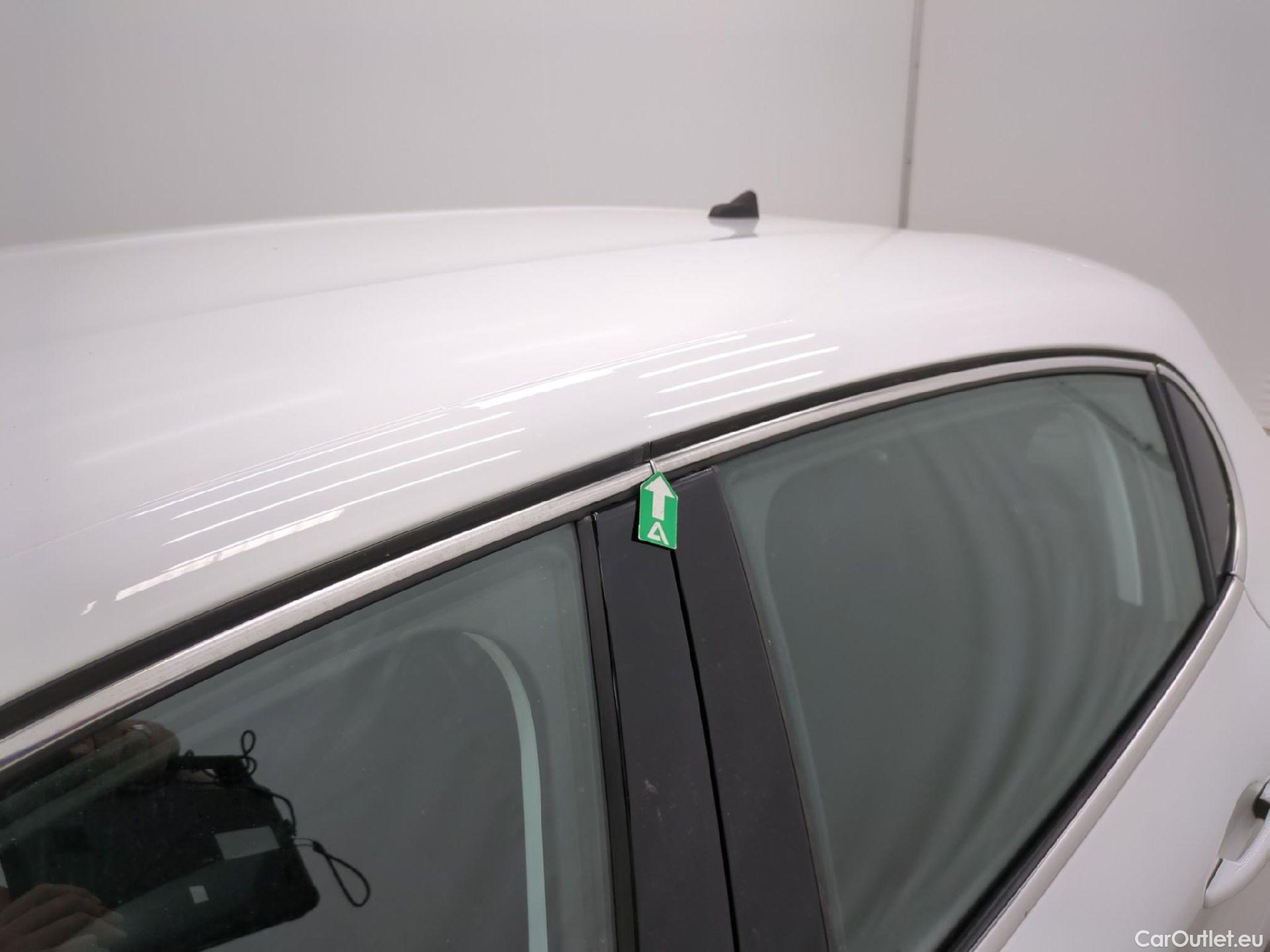 Peugeot  208  Allure Business 1.2 PureTech 110CV BVM5 E6 #8