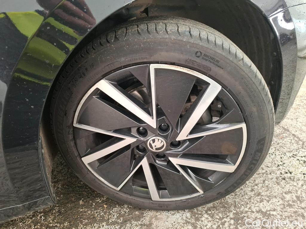  Skoda  Octavia SKODA  Combi / 2020 / 5P / Break 1.4 TSI PHEV iV 204 DSG6e Business #15