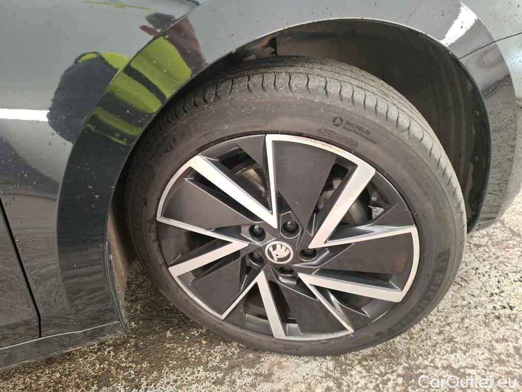  Skoda  Octavia SKODA  Combi / 2020 / 5P / Break 1.4 TSI PHEV iV 204 DSG6e Business #18