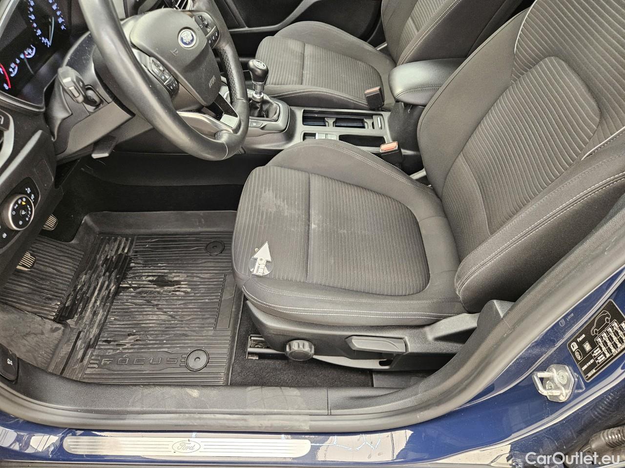  Ford  Focus 1.0 EcoBoost 125CP Titanium #38