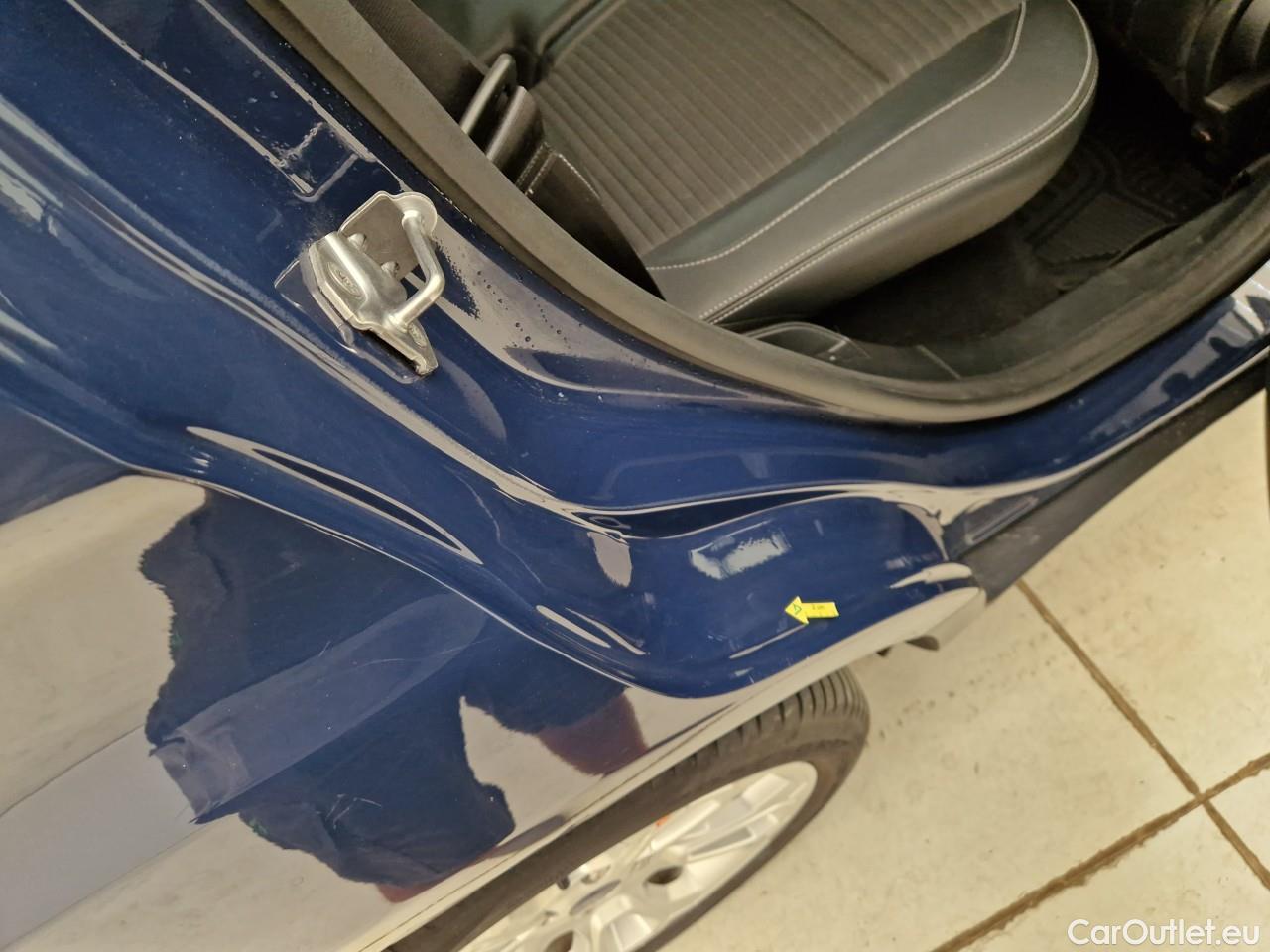  Ford   ECOSPORT 1.5 EcoBlue 95CP Titanium #40