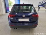  Volkswagen  Tiguan VOLKSWAGEN  / 2016 / 5P / SUV 1.5 TSI 110KW BUSINESS BMT DSG ACT #42