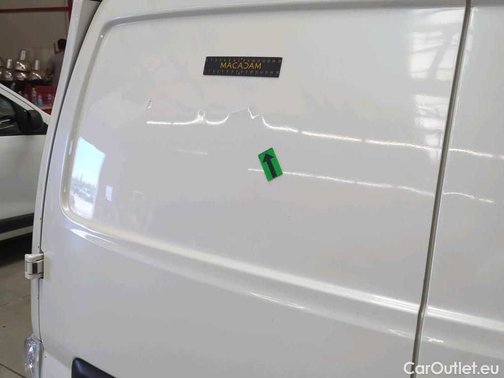  Nissan  350Z  Baterie 40kW / Motor 108CP Acenta #19