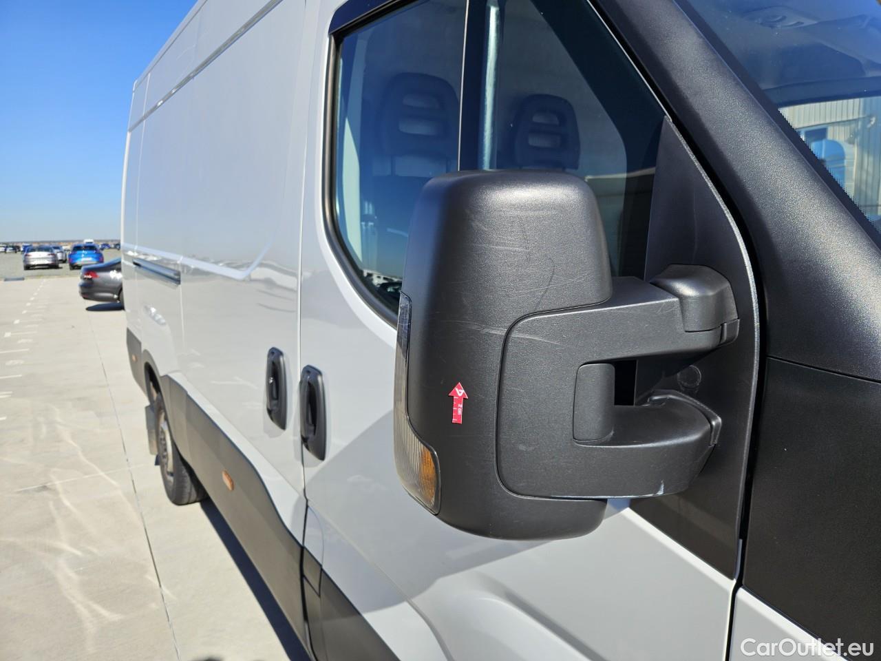  Iveco  Daily 2.3 35S14V 4x2 12mc #21