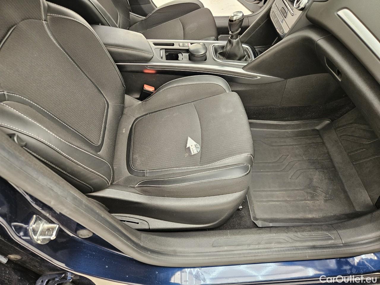  Renault  Megane 1.3 TCe 140CP Intens #48