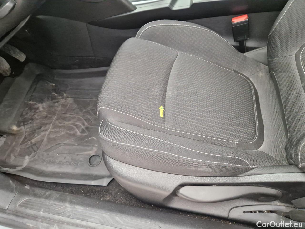  Renault  Megane 1.3 TCe 140CP Zen #34