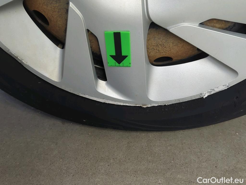  Nissan  350Z  Baterie 40kW / Motor 108CP Acenta #36